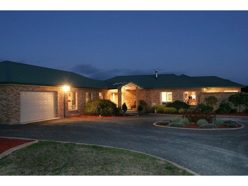 234 Narre Warren-Cranbourne Rd, Narre Warren South VIC 3805