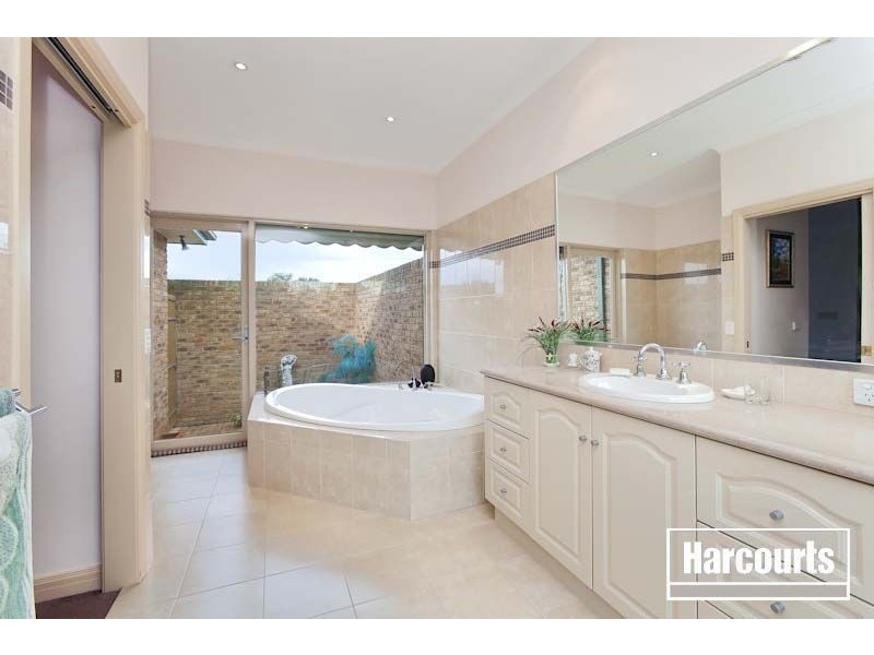 234 Narre Warren-Cranbourne Rd, Narre Warren South VIC 3805