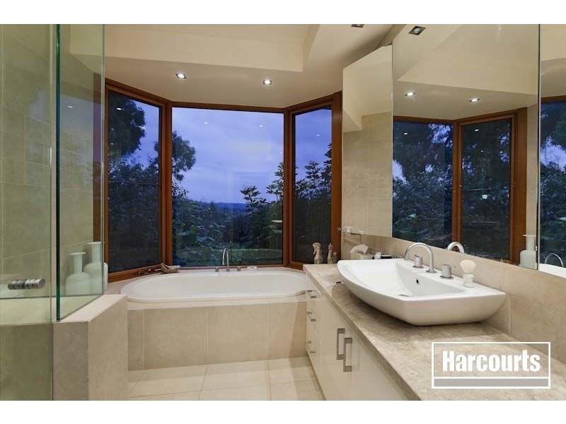 400 Harkaway Rd, Harkaway VIC 3806