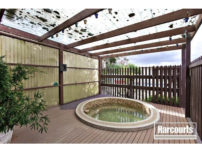 240 Narre Warren Cranbourne Rd, Narre Warren South VIC 3805