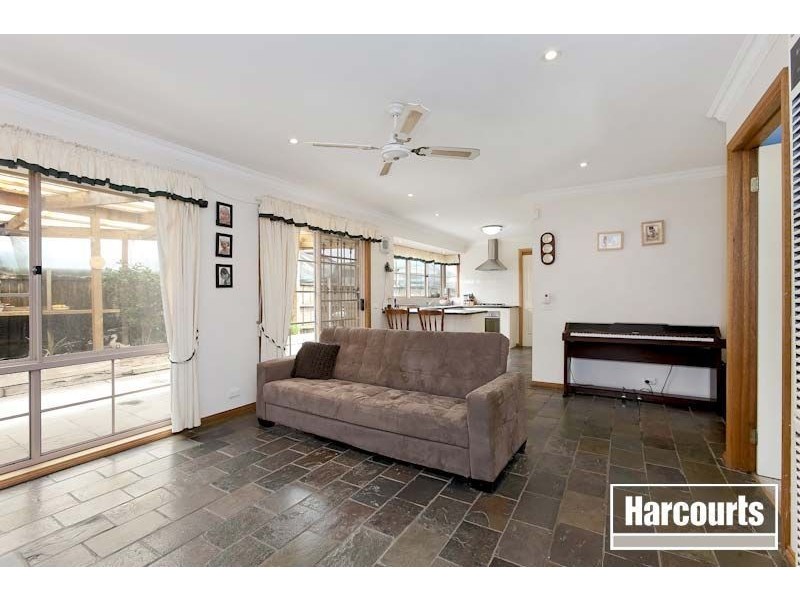 15 Glencairn Avenue, Hallam VIC 3803
