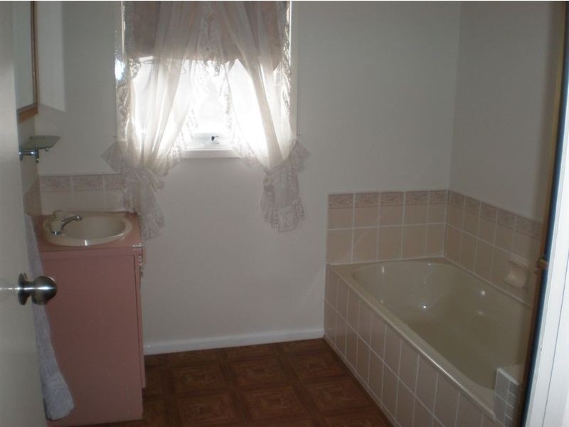 5 Monterey Court, Narre Warren VIC 3805