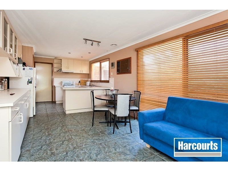 2 England Walk, Narre Warren South VIC 3805