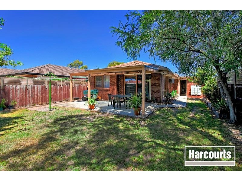 2 England Walk, Narre Warren South VIC 3805
