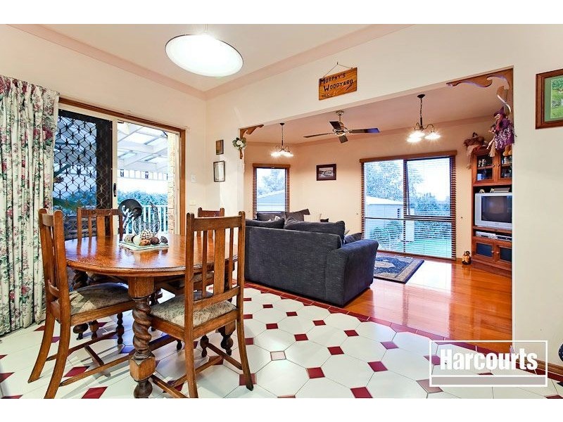 21 Fern Way, Narre Warren South VIC 3805