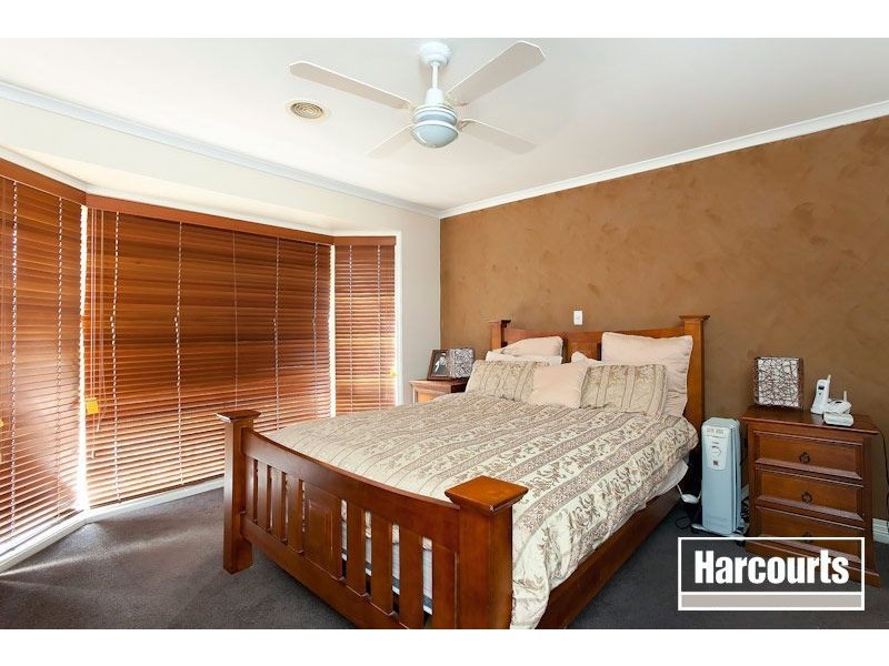 15 Chain Court, Narre Warren South VIC 3805