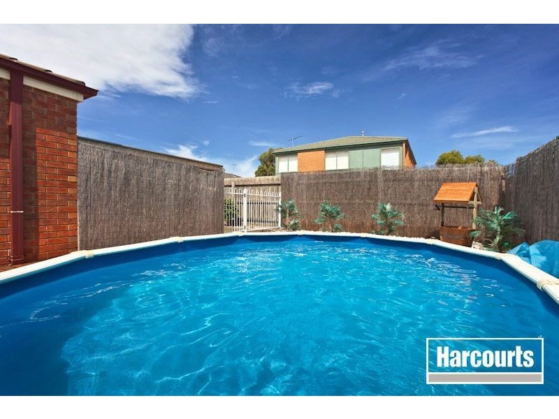 15 Chain Court, Narre Warren South VIC 3805
