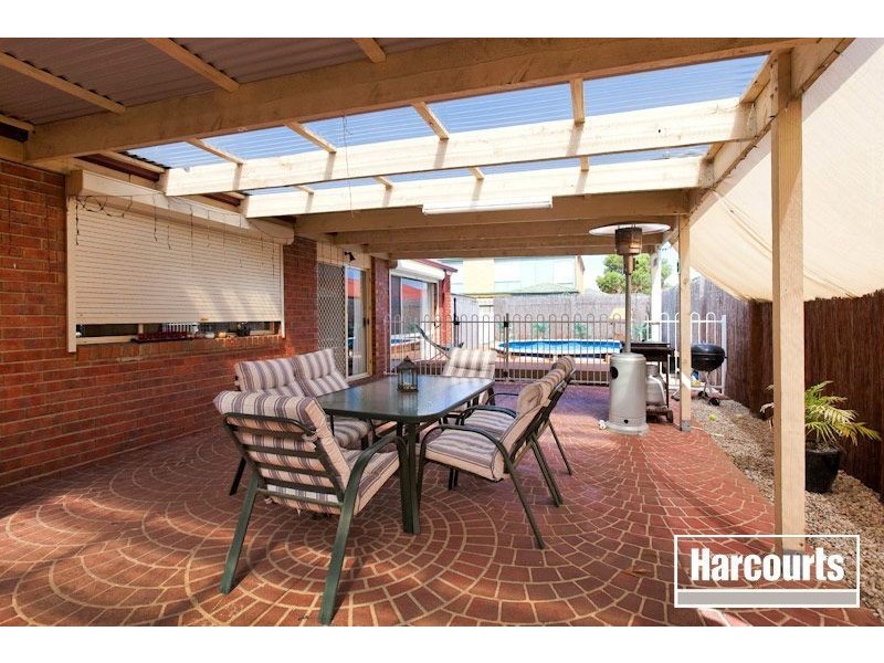 15 Chain Court, Narre Warren South VIC 3805