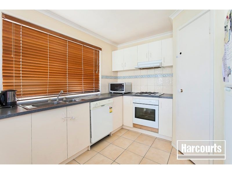 33 Bateman Grove, Hampton Park VIC 3976