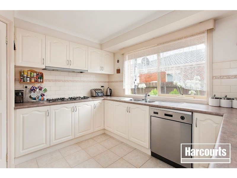 8 Dunmera Crescent, Narre Warren South VIC 3805