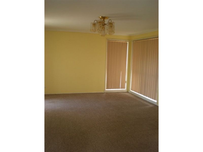 10 Hawking Avenue, Hampton Park VIC 3976