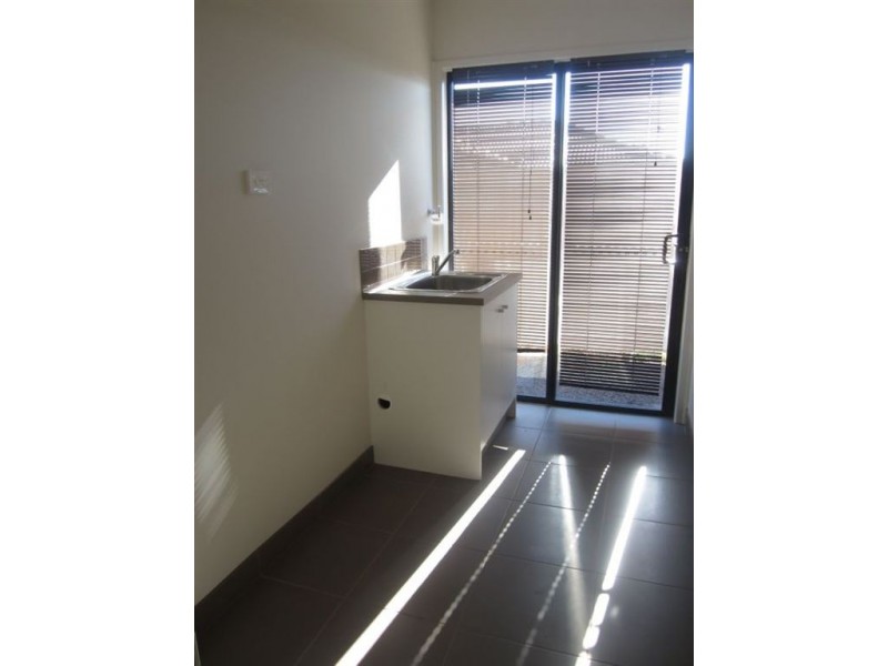39 Statesman Circuit, Cranbourne VIC 3977