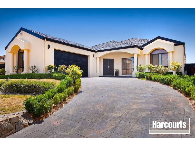 14 Fairview Avenue, Narre Warren North VIC 3804