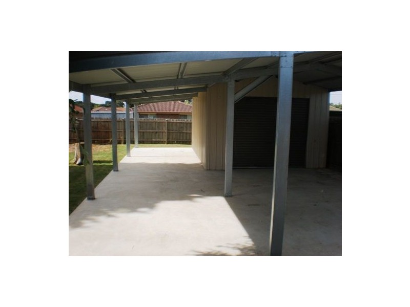 37 Fenfield Street, Cranbourne VIC 3977