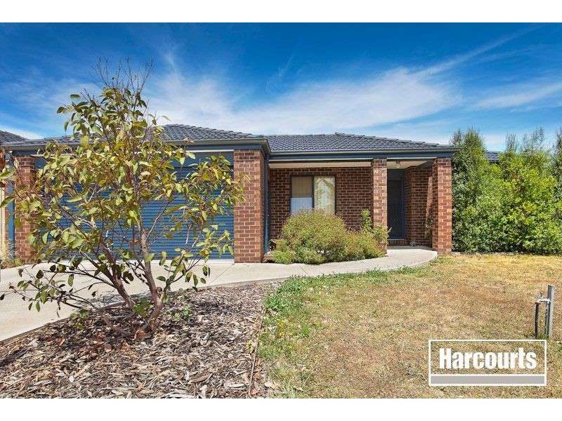21 Phoenix Ave, Cranbourne North VIC 3977