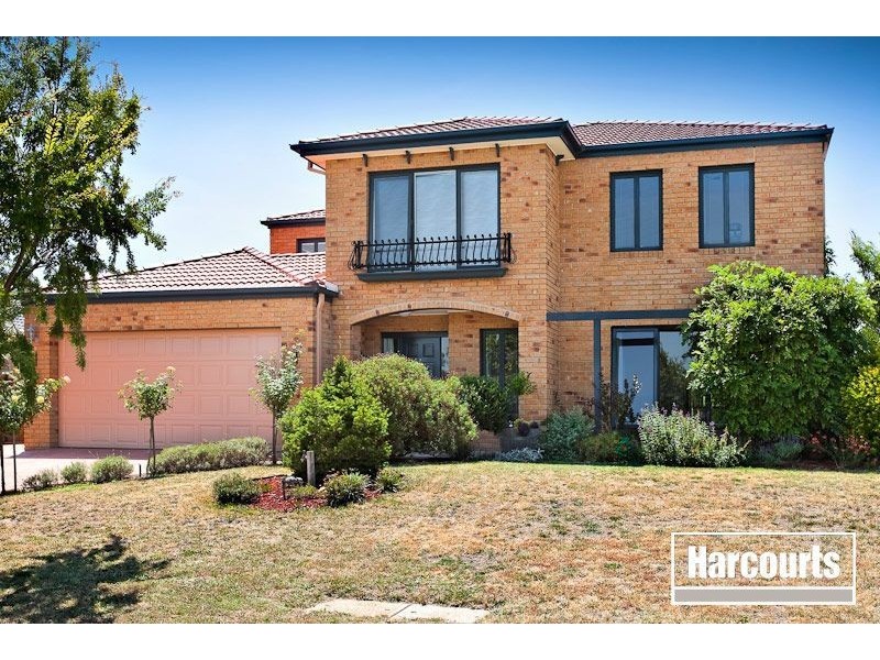 2 St Ives Drive, Narre Warren South VIC 3805