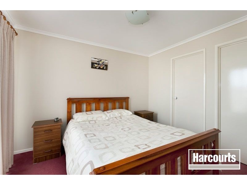 8 Hamilton, Cranbourne North VIC 3977