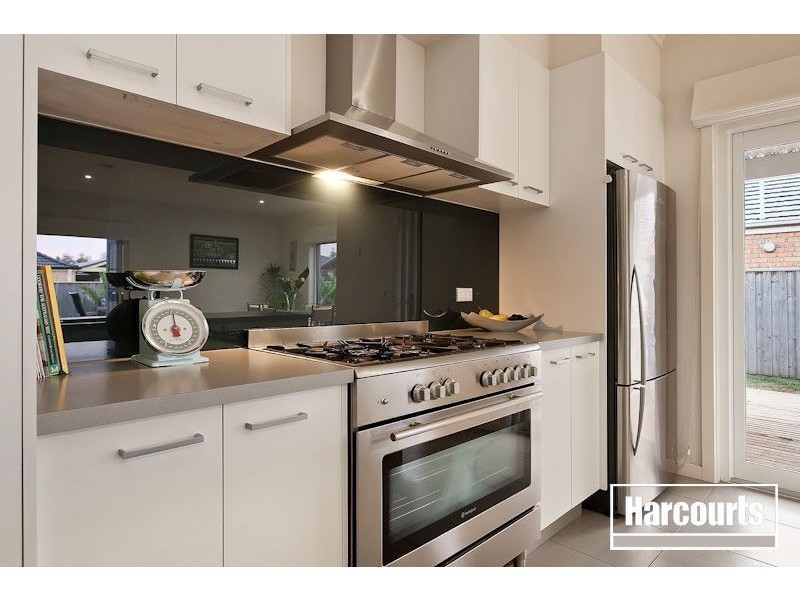 152 Berwick Springs Promenade, Narre Warren South VIC 3805