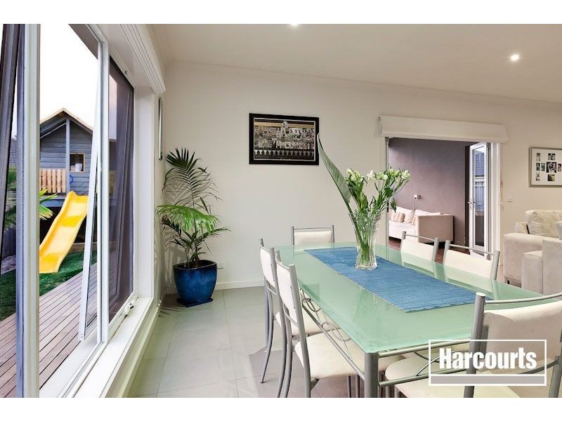 152 Berwick Springs Promenade, Narre Warren South VIC 3805