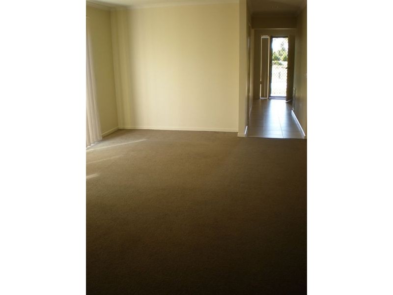 3 Penshurst Way, Cranbourne North VIC 3977