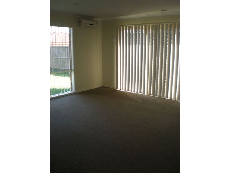 3 Penshurst Way, Cranbourne North VIC 3977