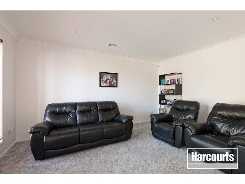 54 Parkwood Avenue, Narre Warren South VIC 3805