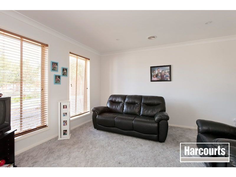 54 Parkwood Avenue, Narre Warren South VIC 3805