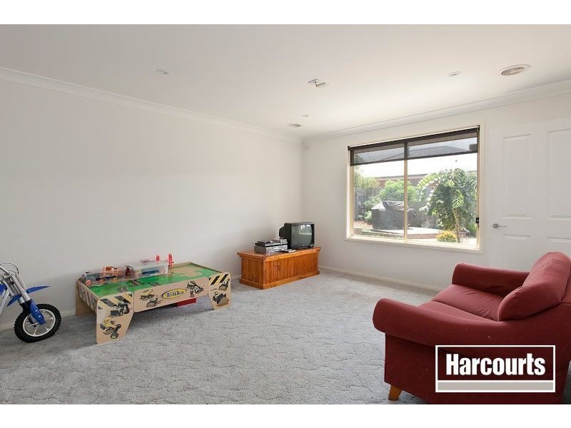 54 Parkwood Avenue, Narre Warren South VIC 3805