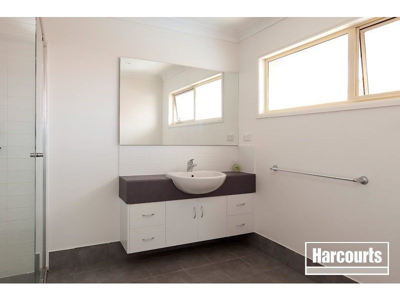 54 Parkwood Avenue, Narre Warren South VIC 3805