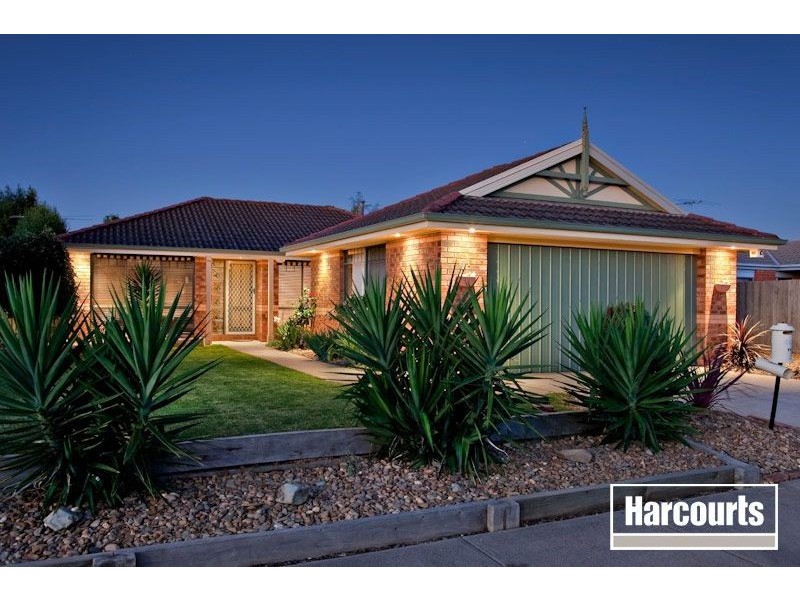 11 England Walk, Narre Warren South VIC 3805