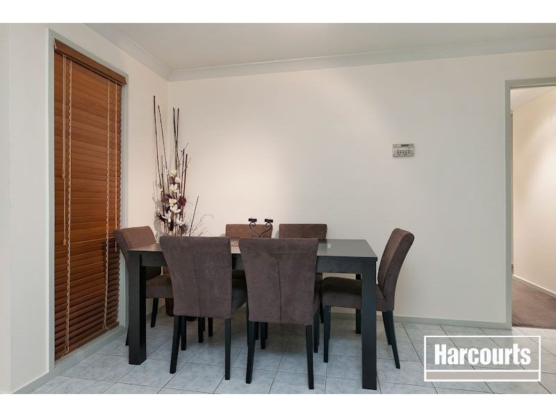 11 England Walk, Narre Warren South VIC 3805