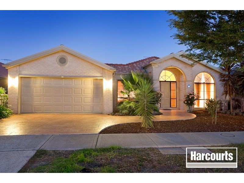 14 Sydney Street, Narre Warren South VIC 3805