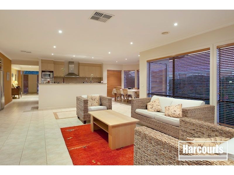 14 Sydney Street, Narre Warren South VIC 3805