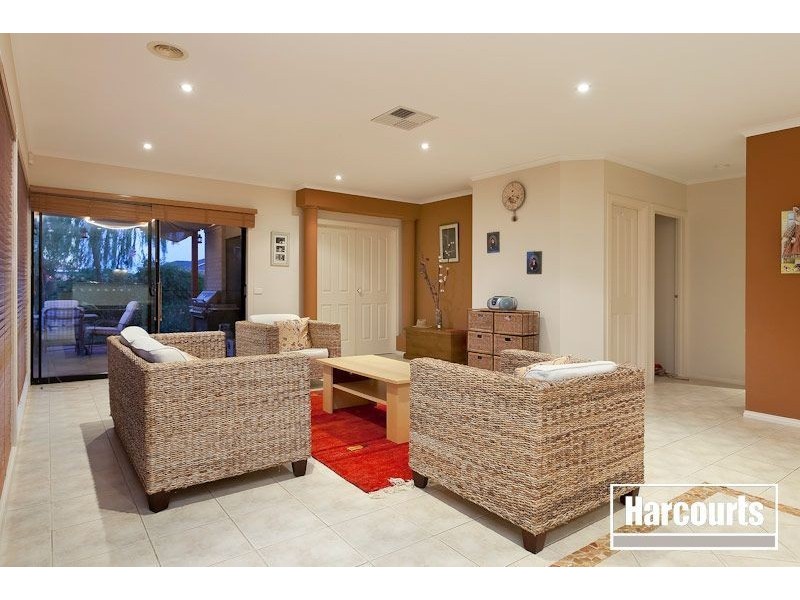 14 Sydney Street, Narre Warren South VIC 3805