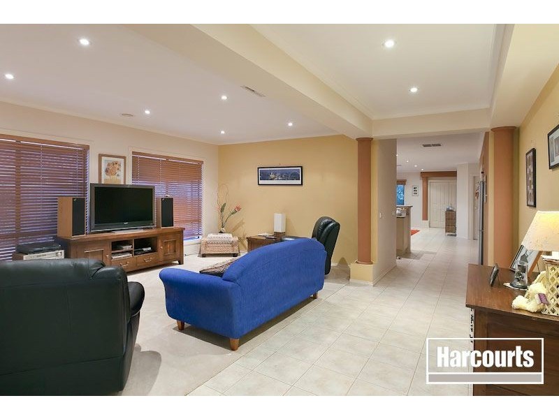 14 Sydney Street, Narre Warren South VIC 3805