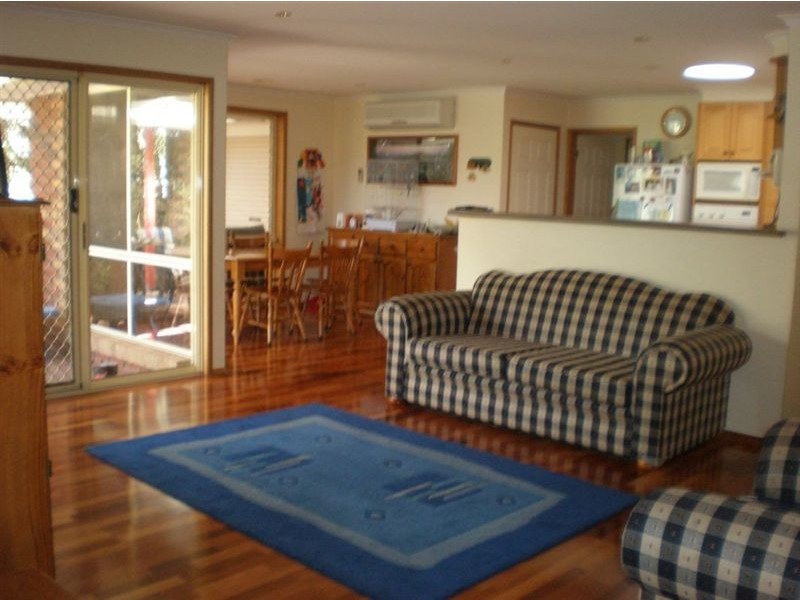 34 The Promenade, Narre Warren South VIC 3805