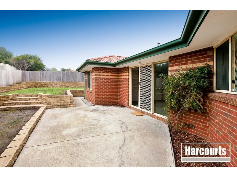 71 Bemersyde Drive, Berwick VIC 3806