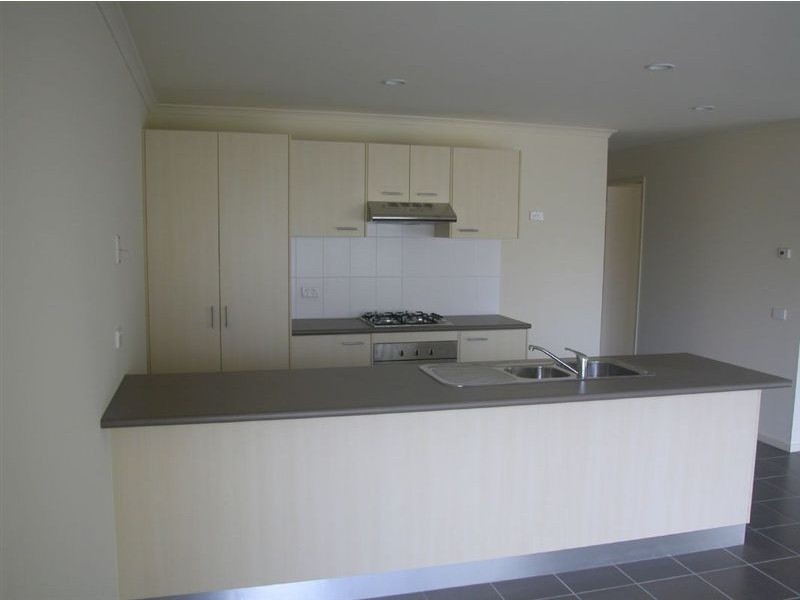 23 Phoenix Avenue, Cranbourne VIC 3977