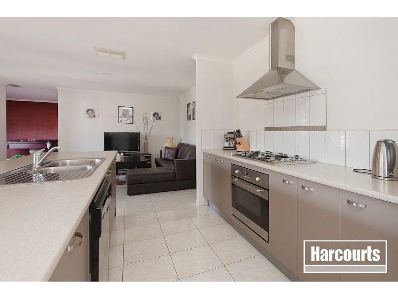 15 Magnolia Drive, Narre Warren South VIC 3805