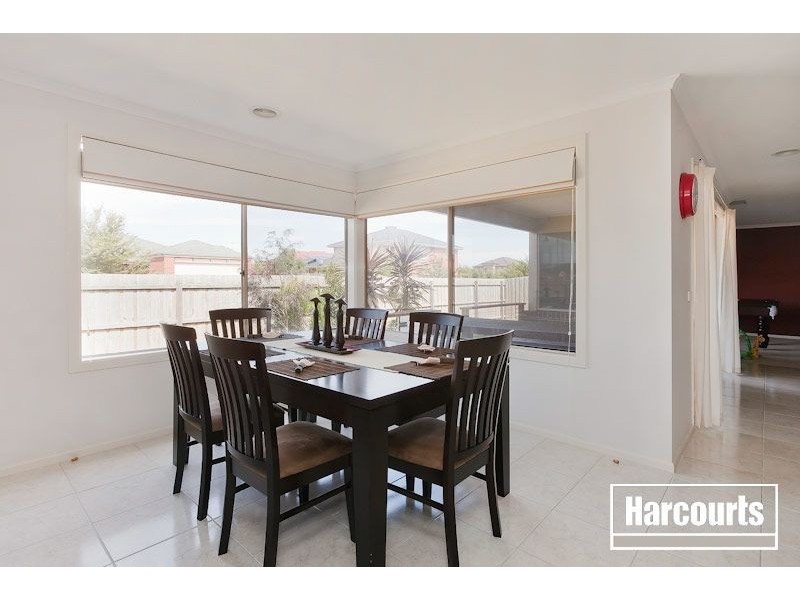 15 Magnolia Drive, Narre Warren South VIC 3805