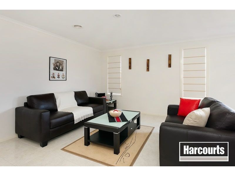 15 Magnolia Drive, Narre Warren South VIC 3805