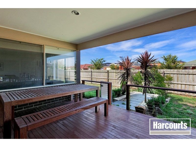 15 Magnolia Drive, Narre Warren South VIC 3805