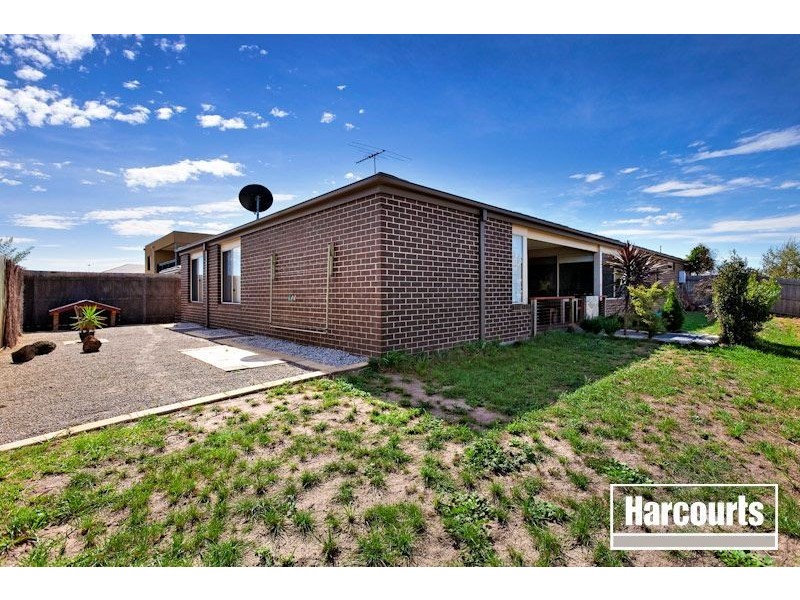 15 Magnolia Drive, Narre Warren South VIC 3805