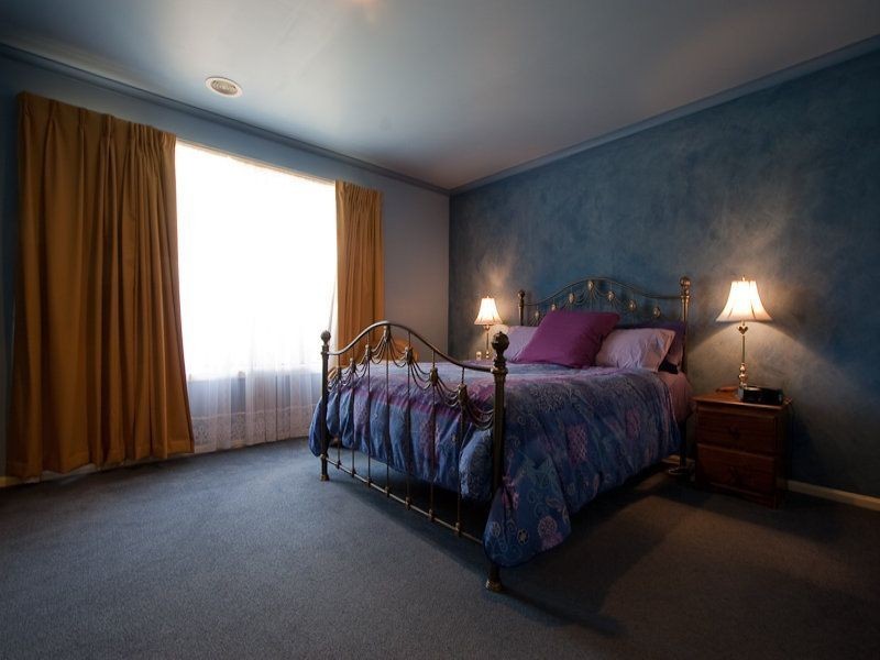 82 Seebeck Drive, Narre Warren South VIC 3805