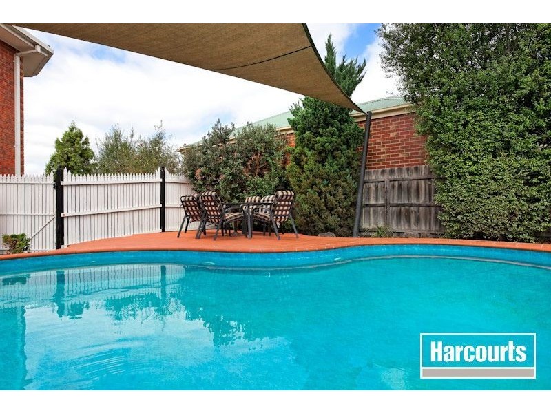 17 Hillrise Close, Narre Warren South VIC 3805