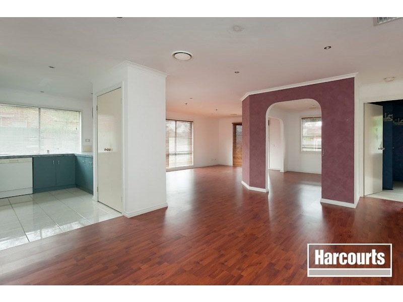 4 Hedgerow Court, Narre Warren South VIC 3805
