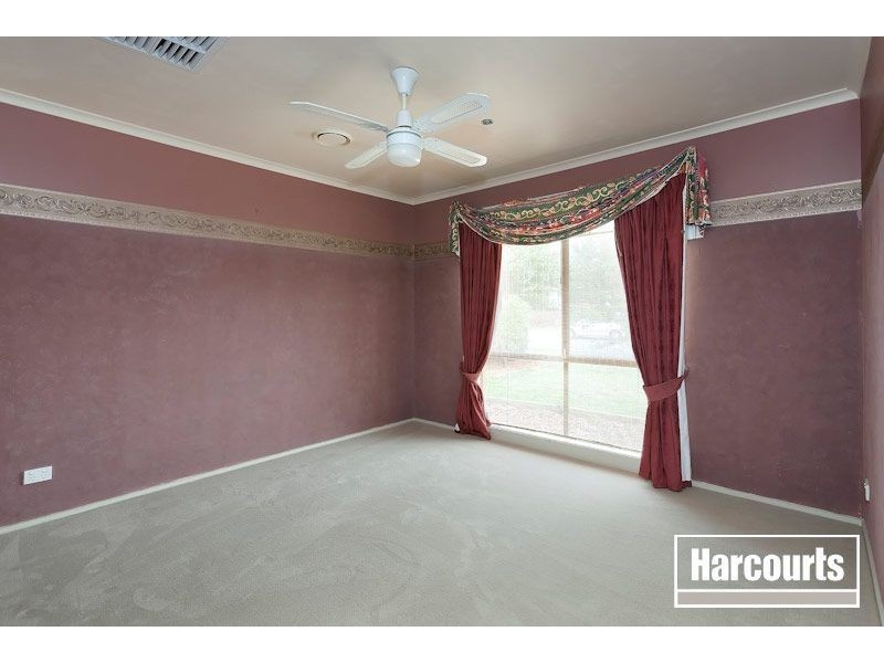 4 Hedgerow Court, Narre Warren South VIC 3805