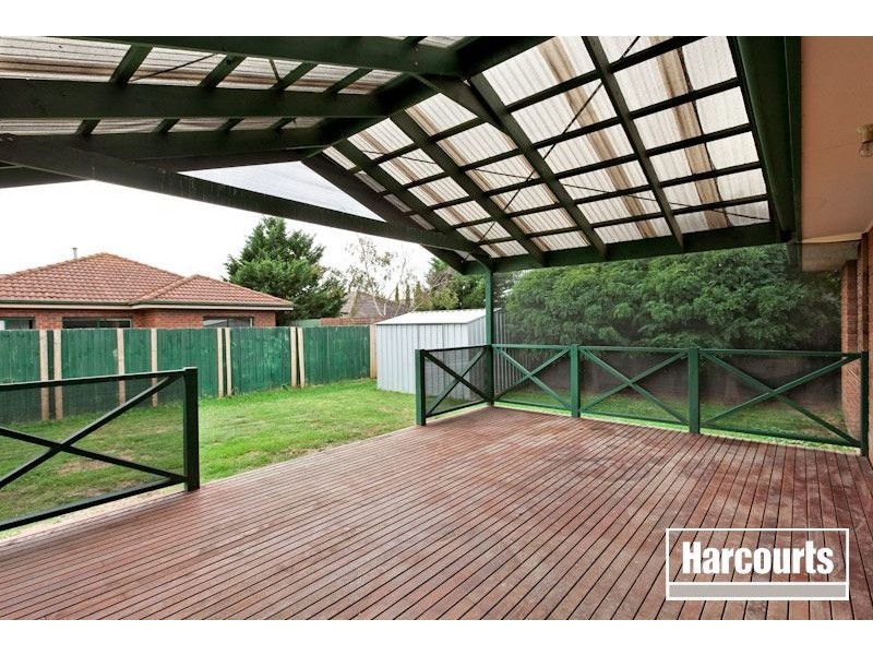 4 Hedgerow Court, Narre Warren South VIC 3805