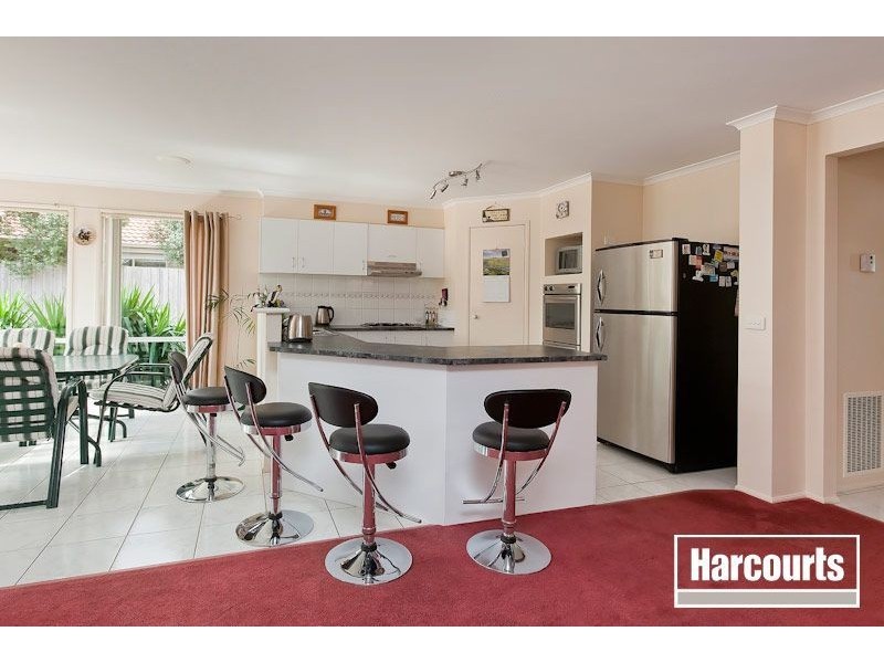 10 Bancroft Avenue, Narre Warren South VIC 3805