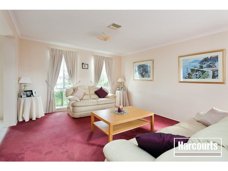 10 Bancroft Avenue, Narre Warren South VIC 3805